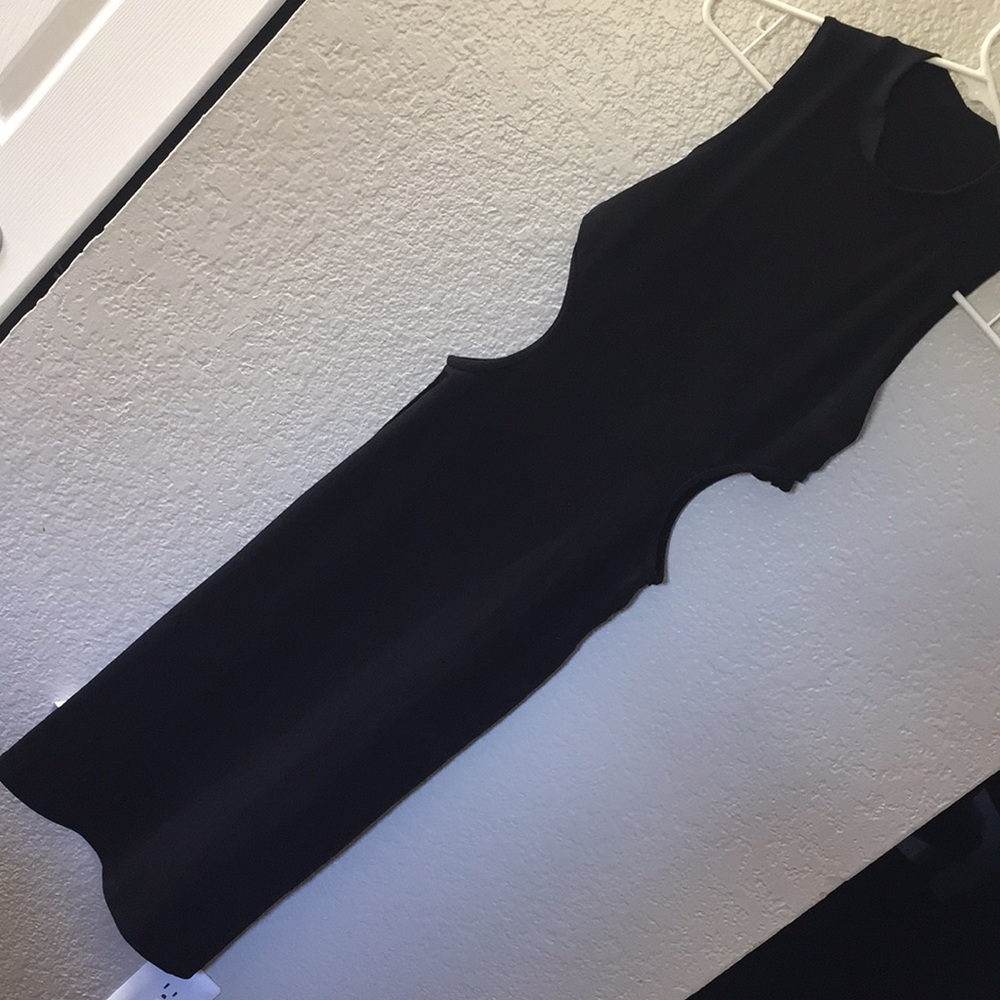 Black bodycon cut out midi